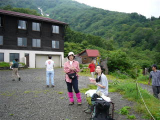 ���b�W���o�b�N�ɒ��H��