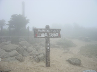 �����W��