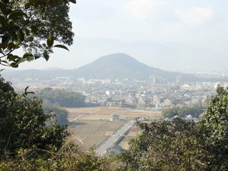 ����R���琤�T��]��