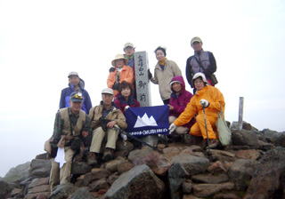 ��O��R��