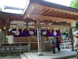 枚岡神社