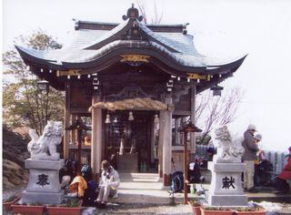 ����ʐ_��