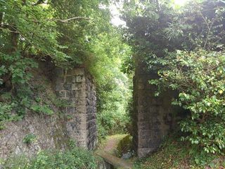 鹿背山橋台