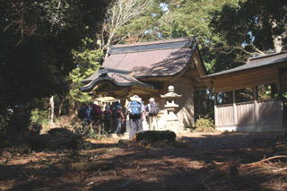 �������_��