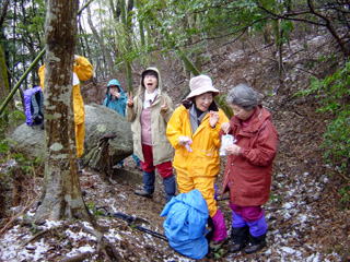 �J�̒��ŋx�e