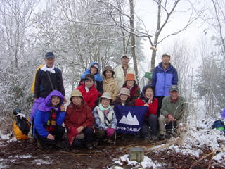 �{���R�R��