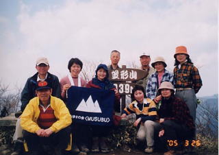 �}�`�R�R��