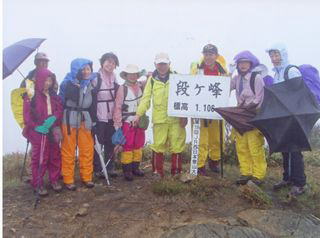 �i����R��