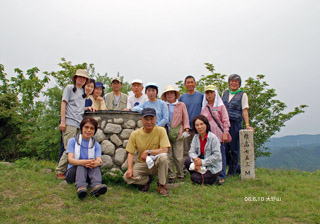 ���R�R��