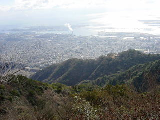 �R������