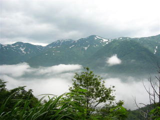 ��q�x�̎R��